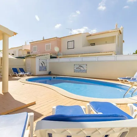 Casa Dos Is A Wonderful That Is Situated In A Quiet Area With Country Views * Armacao de Pera